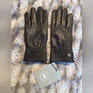 Authentic Canada Goose Black Leather Womens Gloves